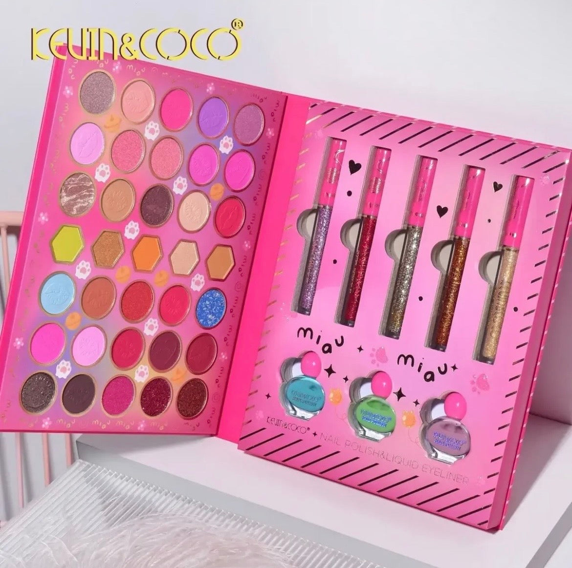 Set KEVIN&COCO Girl & Cat 🐱✨ 43 Piezas | 35 Sombras + 5 Delineadores Glitter + 3 Esmaltes | Pago Contraentrega